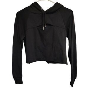 NWOT Black Cropped Hoodie with Keyhole🖤🔸five for $20 top bundle item🔸